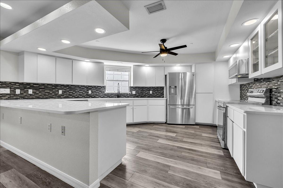 24262 CAPTAIN KIDD BLVD, PUNTA GORDA, FL, 33955