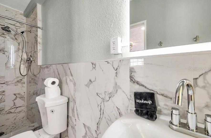 602 POINSETTIA AVE, CLEARWATER BEACH, FL, 33767