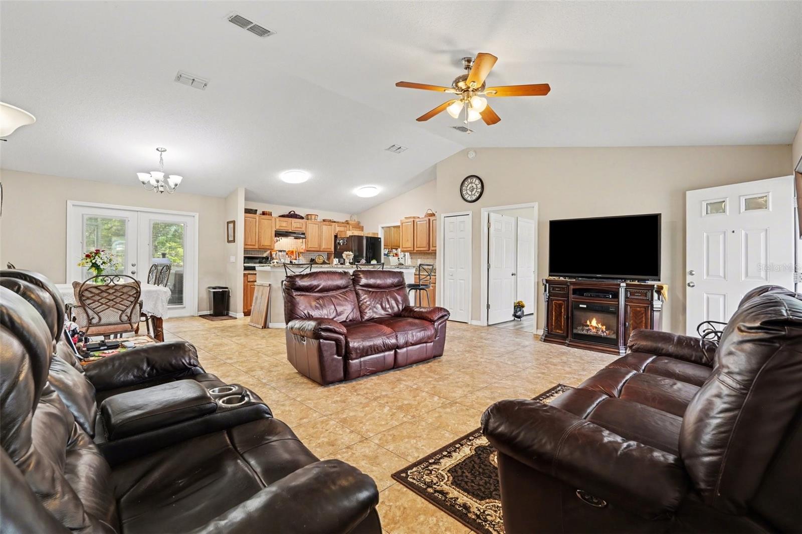 3147 SYDNEY DOVER RD, DOVER, FL, 33527