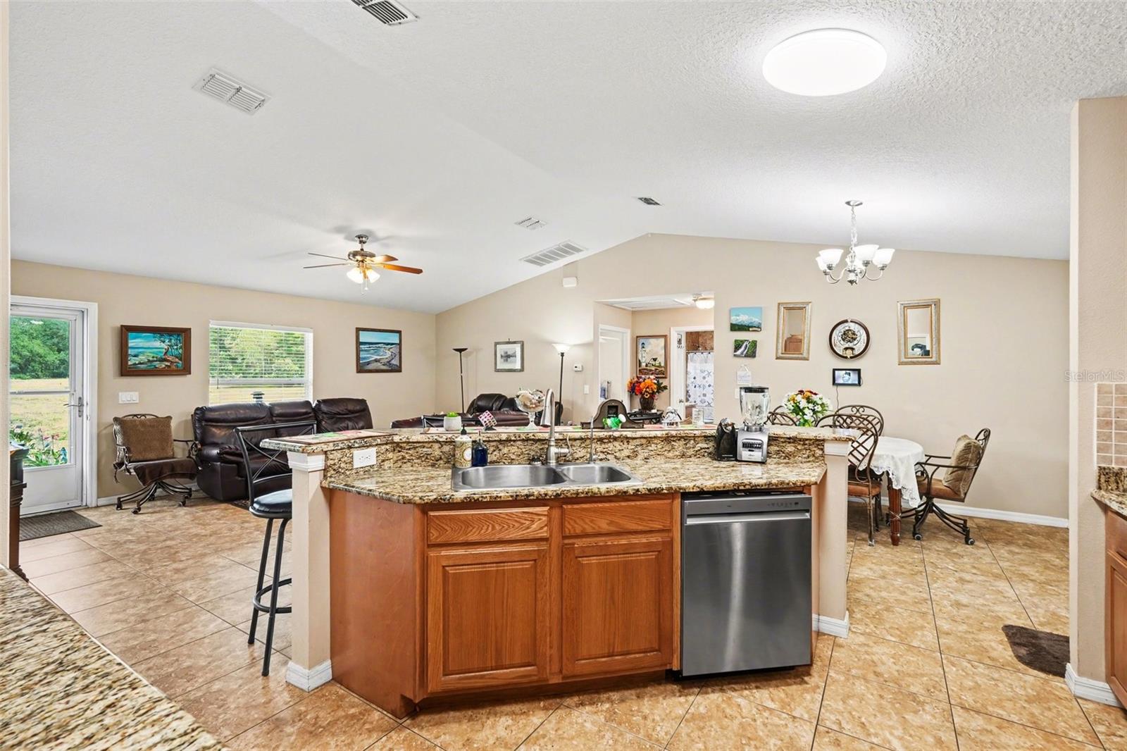 3147 SYDNEY DOVER RD, DOVER, FL, 33527