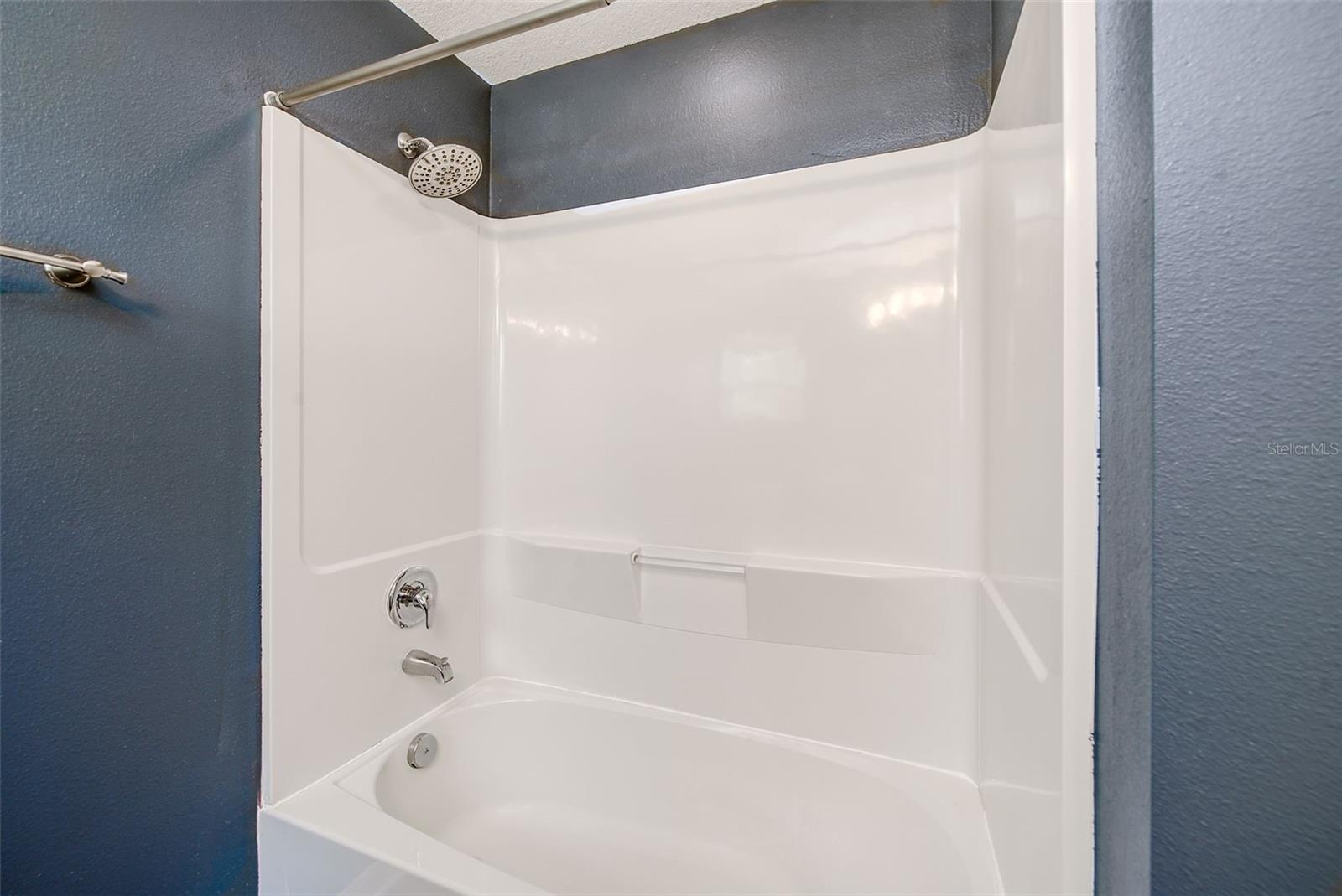 6905 TOWERING SPRUCE DR, RIVERVIEW, FL, 33578