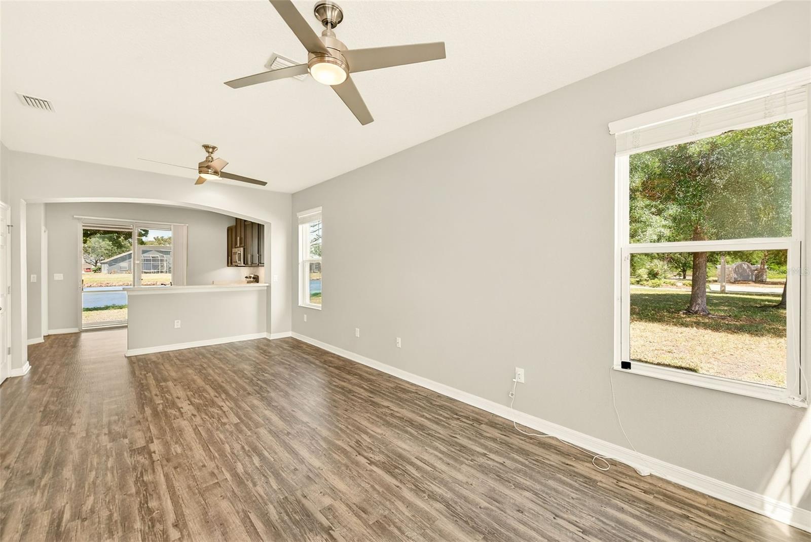 6905 TOWERING SPRUCE DR, RIVERVIEW, FL, 33578