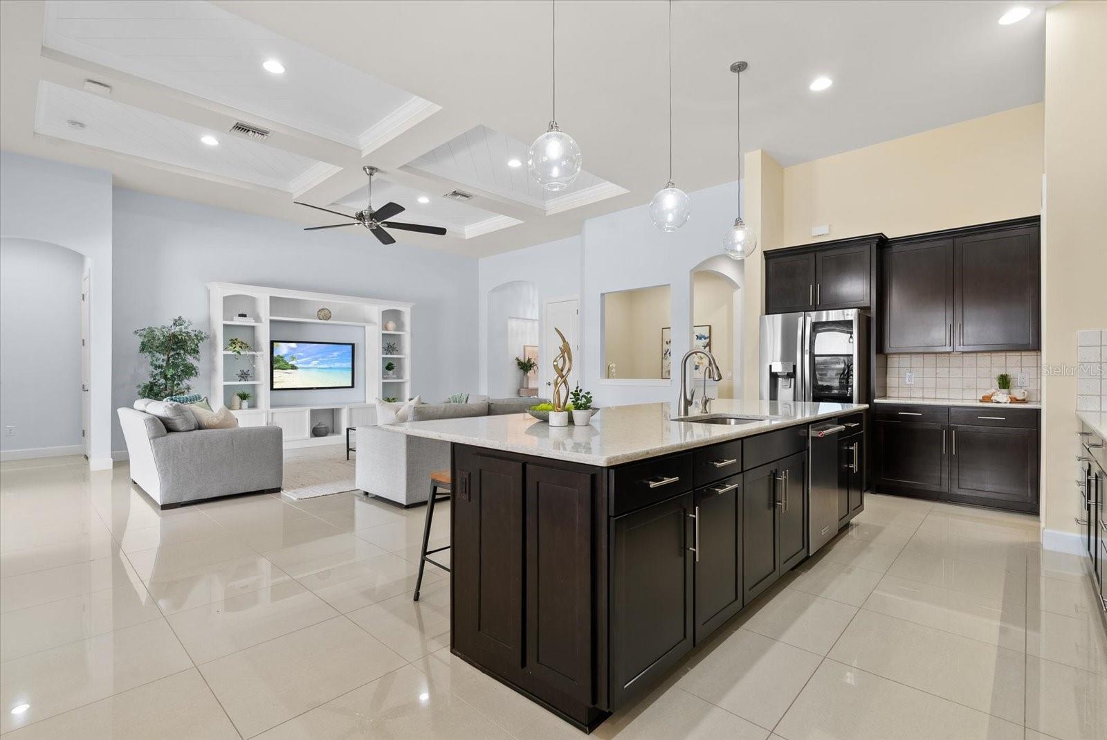 11908 HANCOCK DR, BRADENTON, FL, 34211