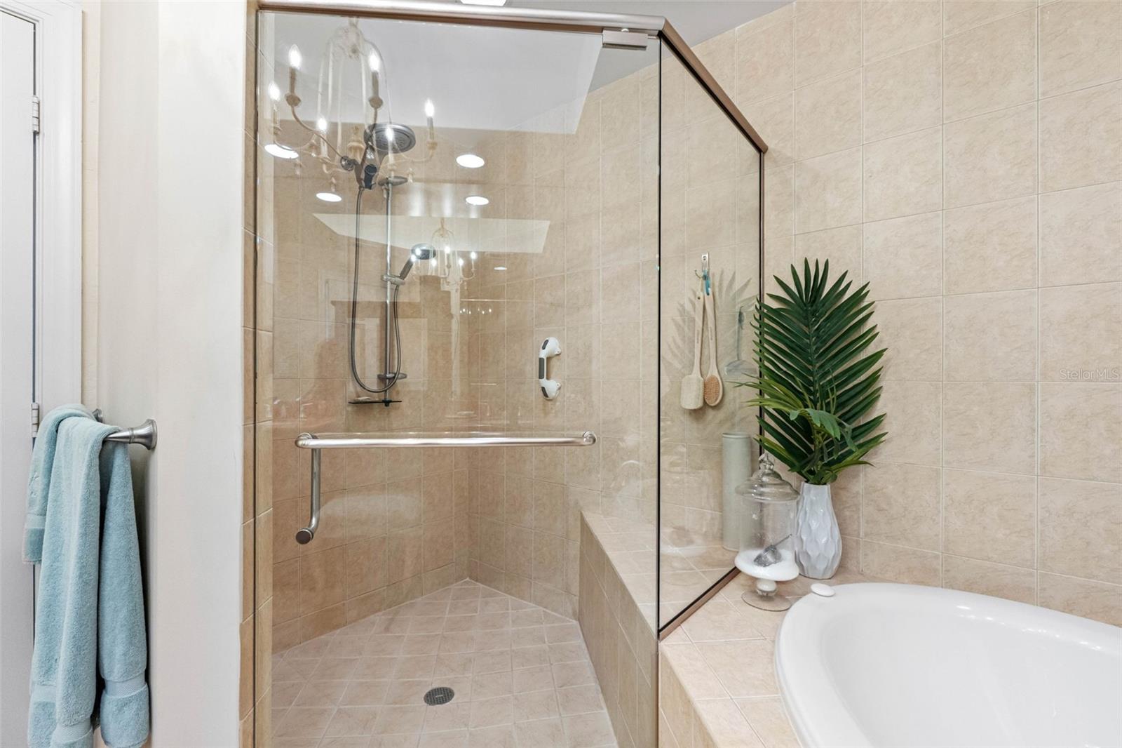 5823 BOWEN DANIEL DR #603, TAMPA, FL, 33616