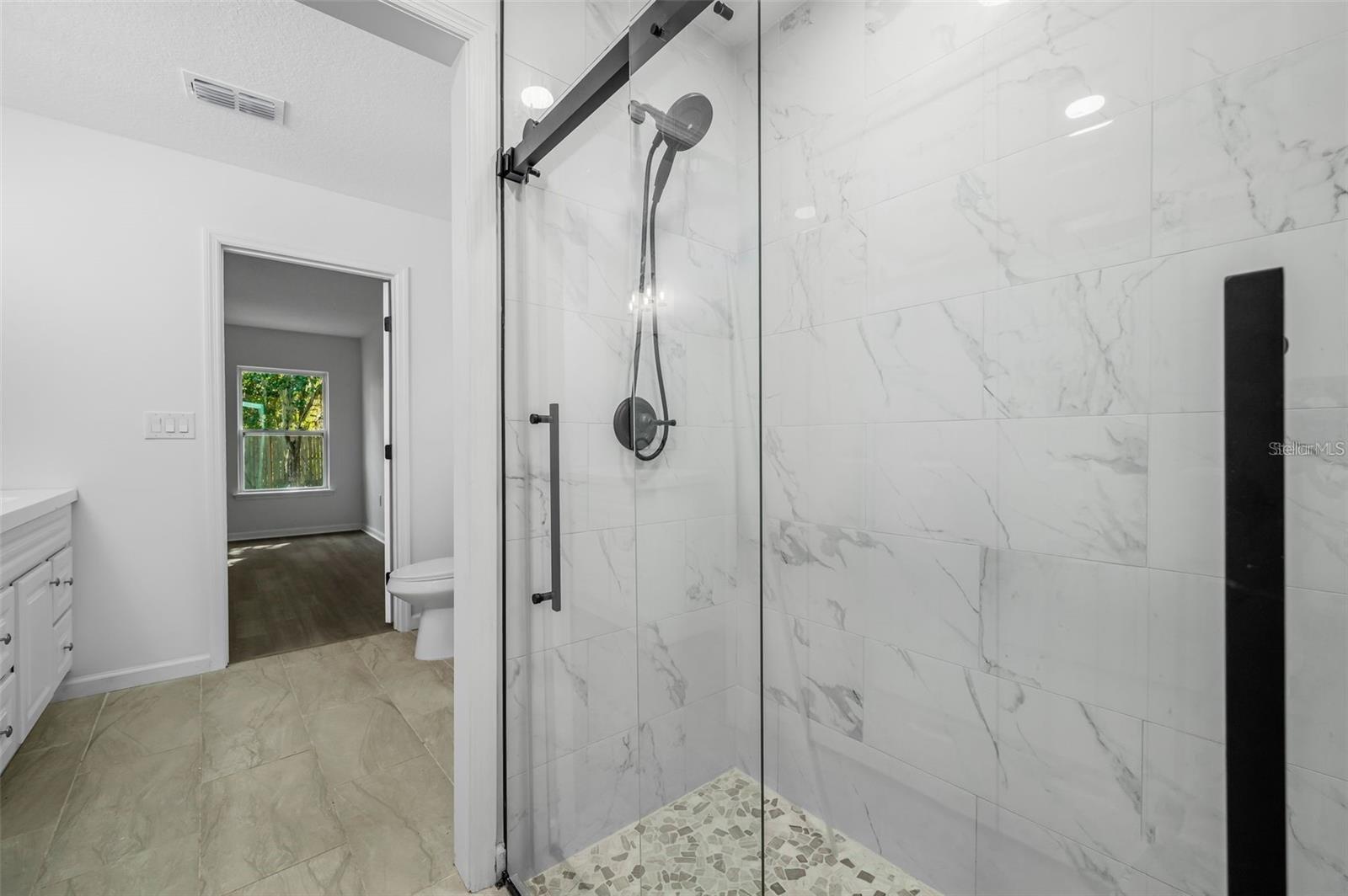 1523 NE 1ST AVE, GAINESVILLE, FL, 32641