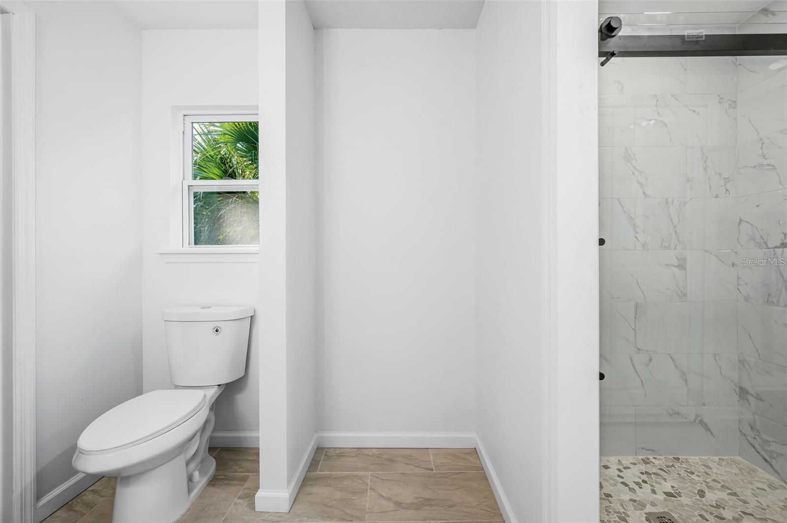 1523 NE 1ST AVE, GAINESVILLE, FL, 32641