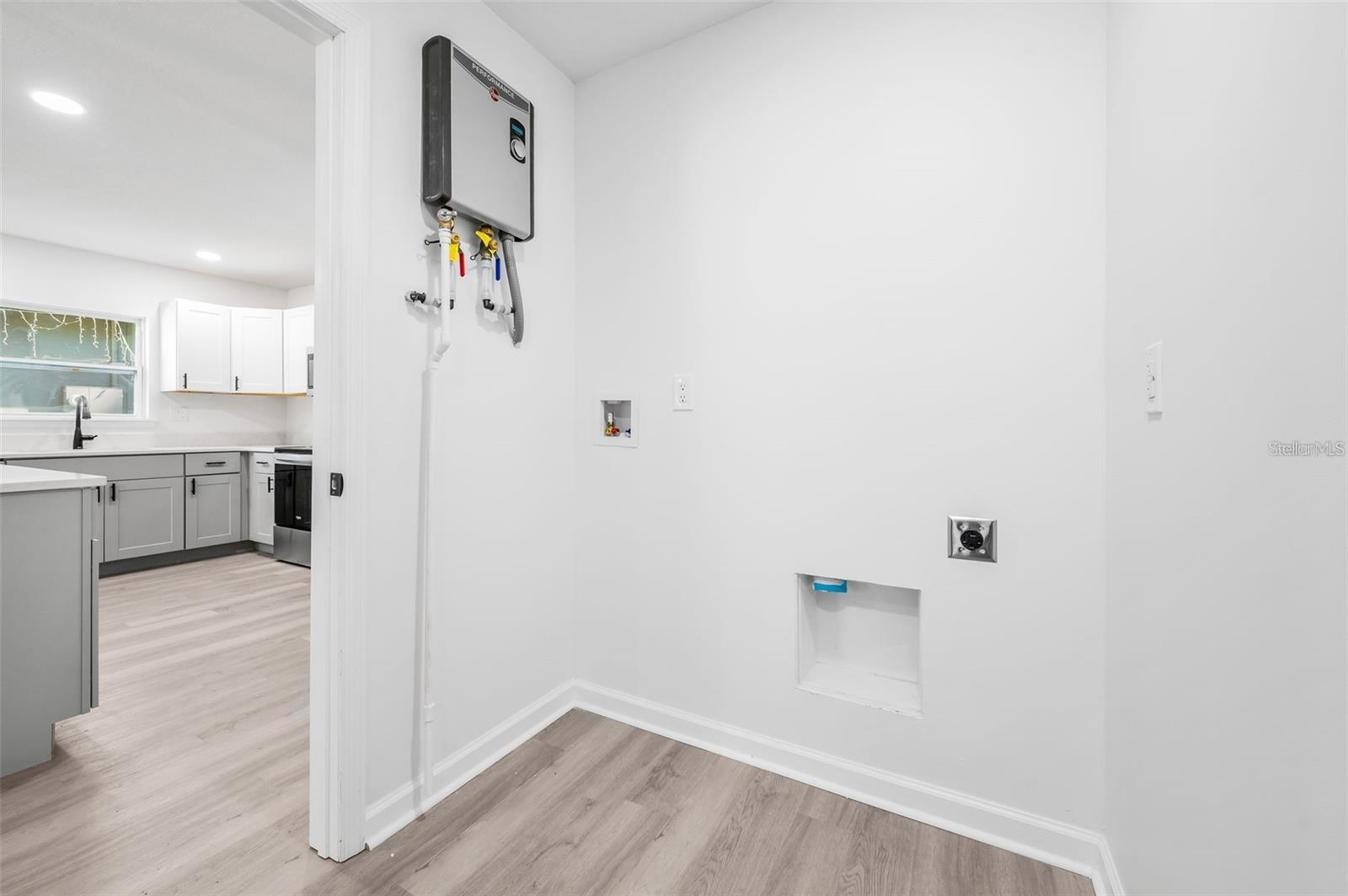 1523 NE 1ST AVE, GAINESVILLE, FL, 32641