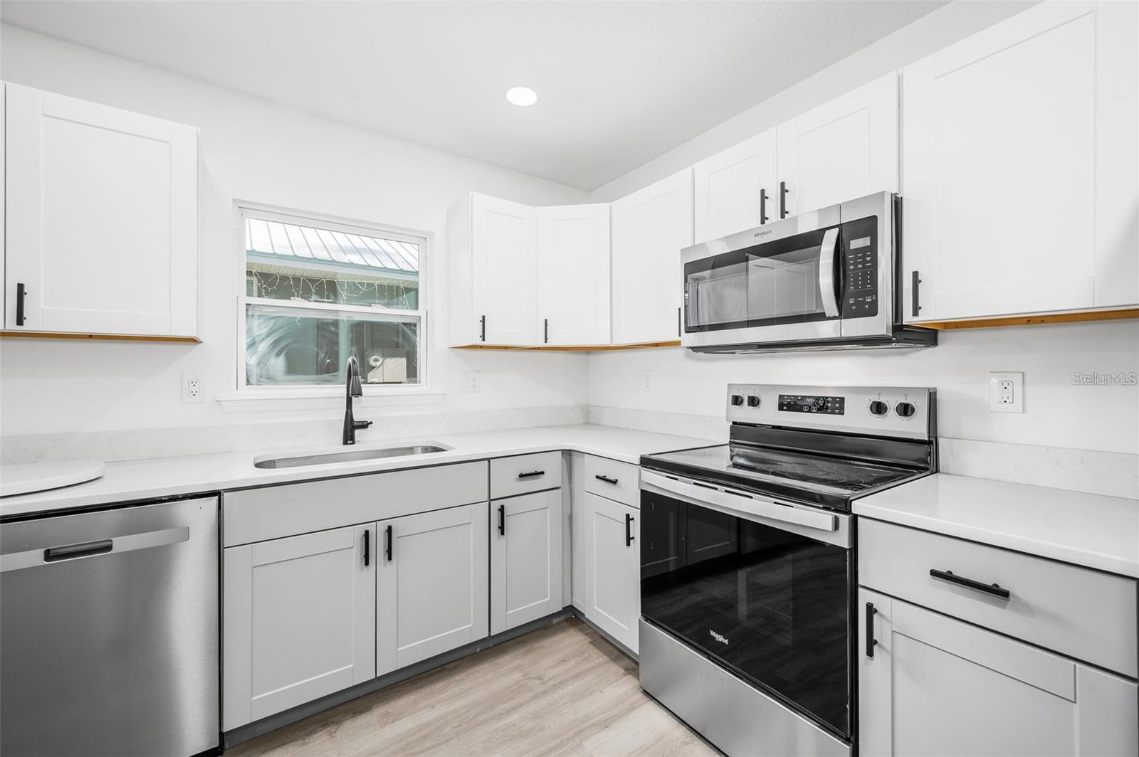 1523 NE 1ST AVE, GAINESVILLE, FL, 32641