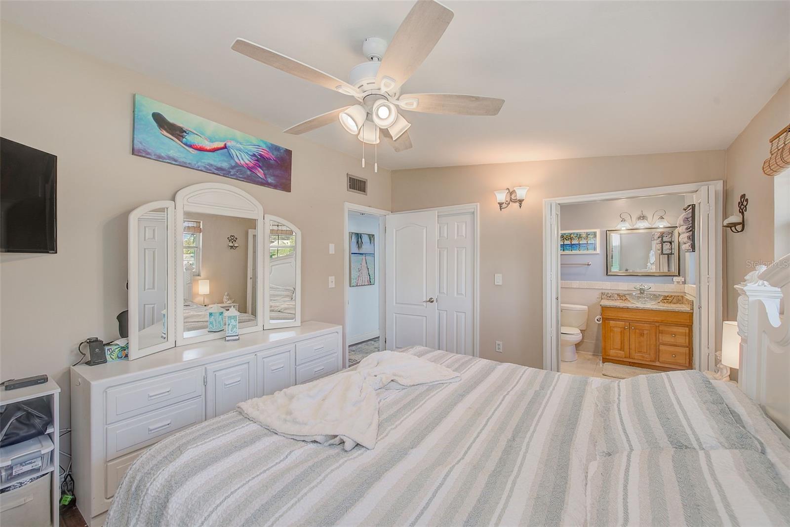 2032 GATEWOOD DR, LARGO, FL, 33770