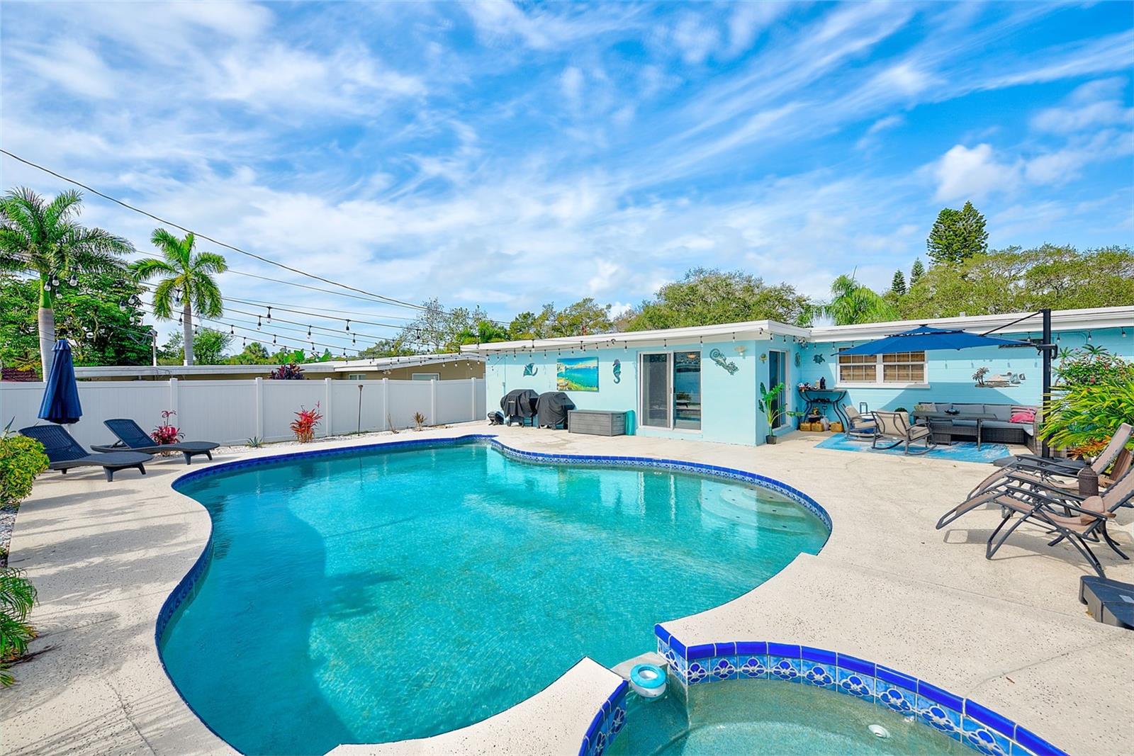 2032 GATEWOOD DR, LARGO, FL, 33770