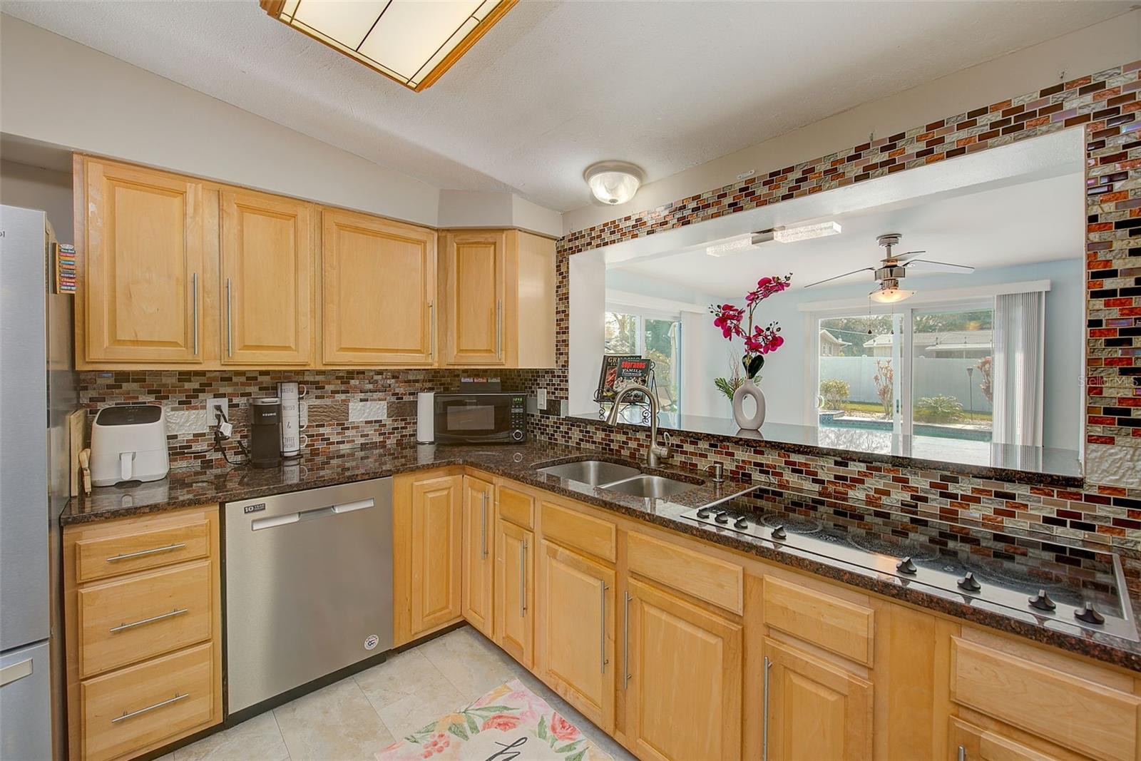 2032 GATEWOOD DR, LARGO, FL, 33770