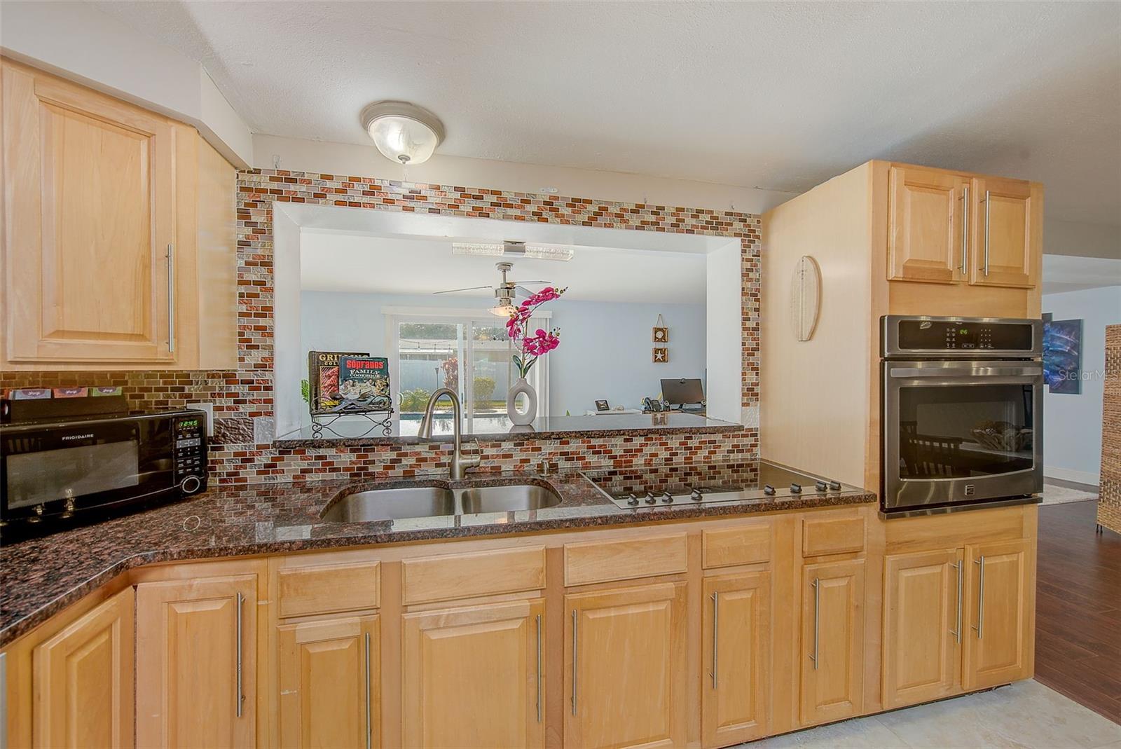 2032 GATEWOOD DR, LARGO, FL, 33770