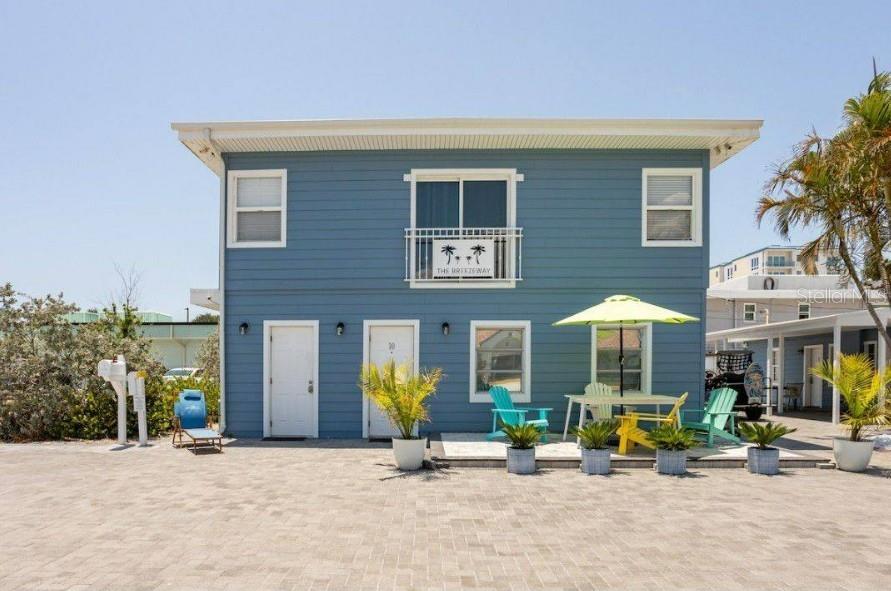 602 POINSETTIA AVE, CLEARWATER BEACH, FL, 33767