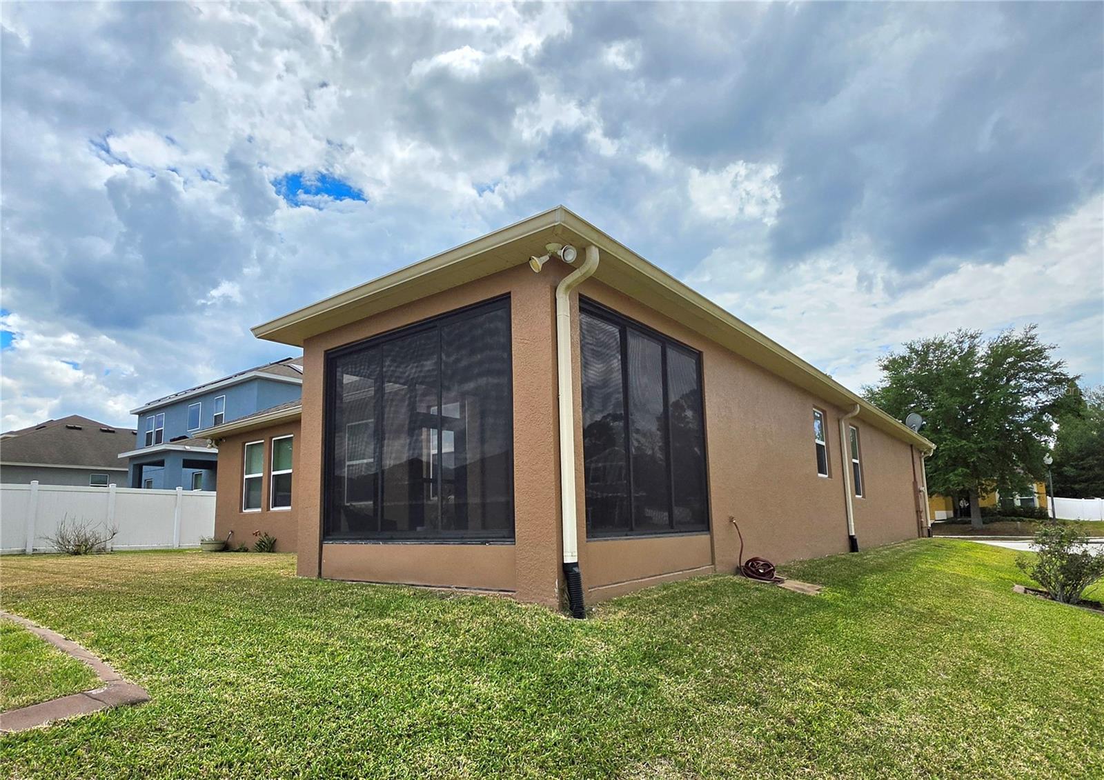 2653 LIMERICK CIR, GRAND ISLAND, FL, 32735