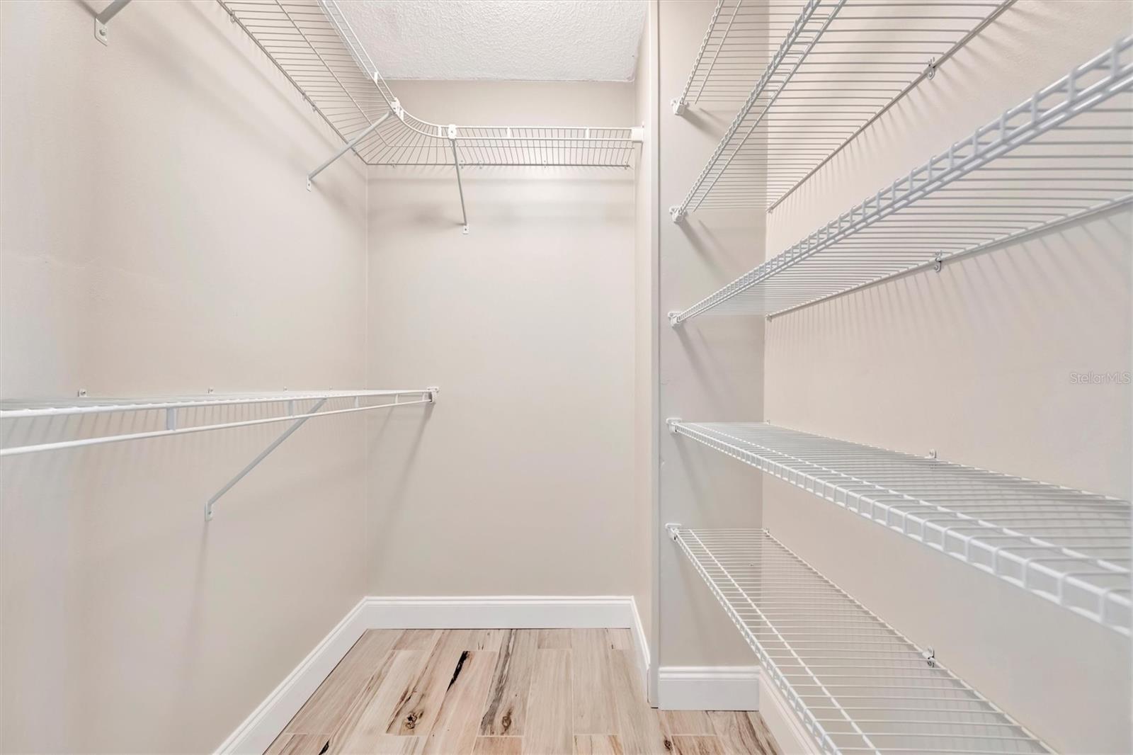 9517 AZURE CV, BRADENTON, FL, 34210