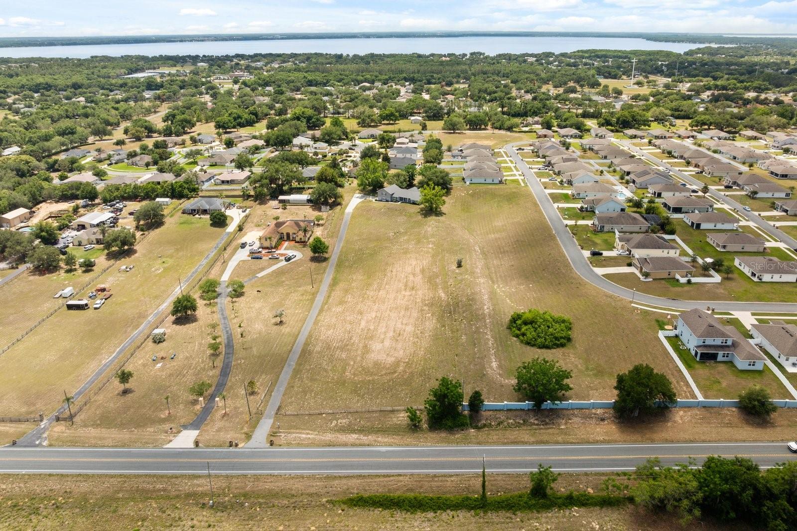 37153 COUNTY ROAD 452, GRAND ISLAND, FL, 32735