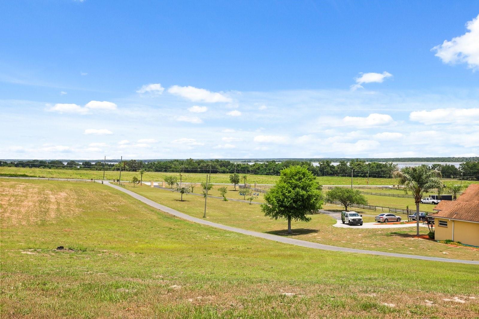 37153 COUNTY ROAD 452, GRAND ISLAND, FL, 32735