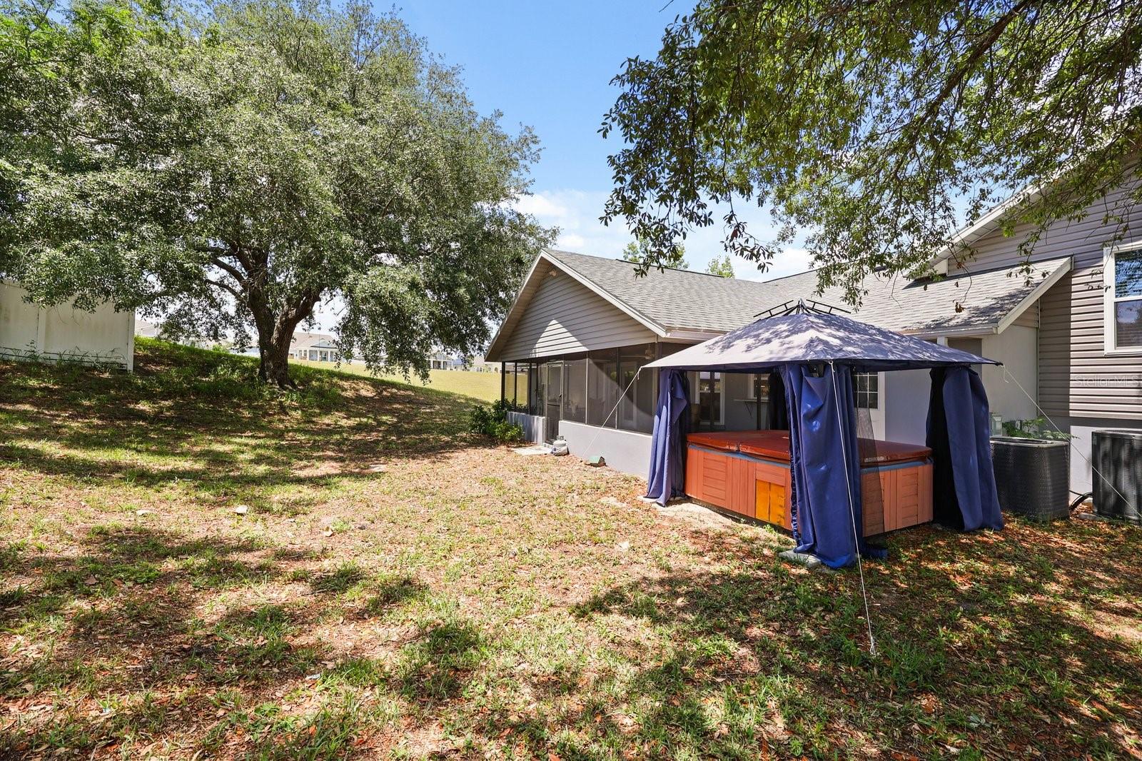 37153 COUNTY ROAD 452, GRAND ISLAND, FL, 32735
