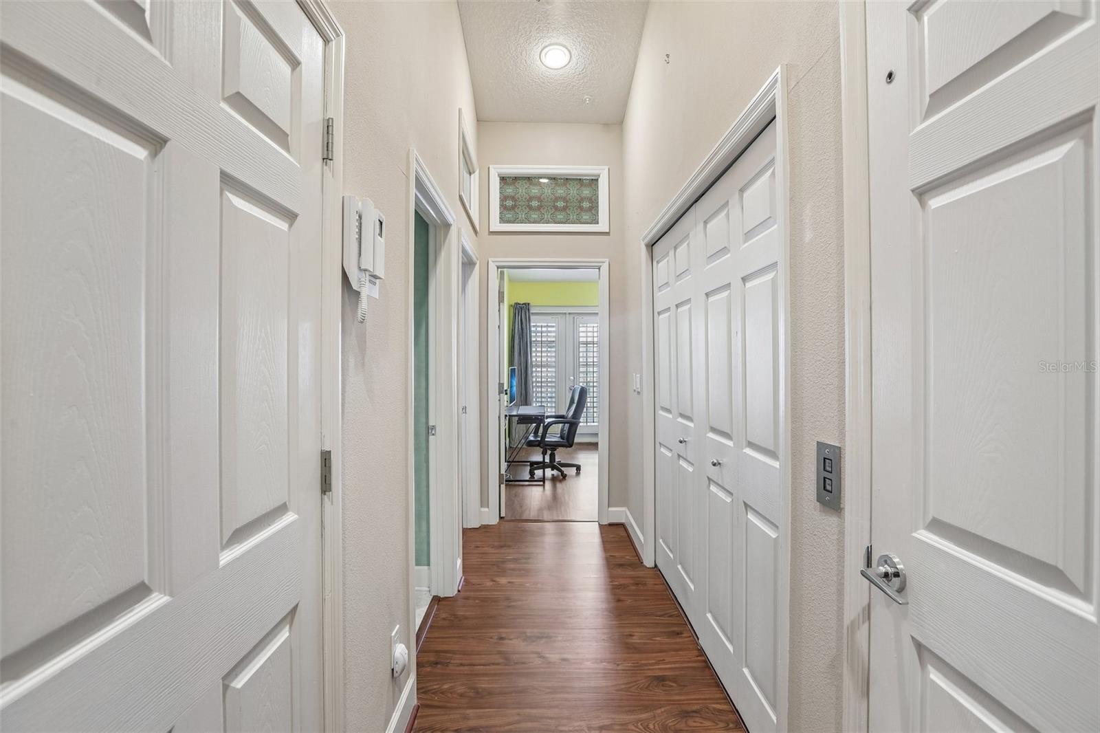 113 YACHT CLUB CIR, NORTH REDINGTON BEACH, FL, 33708