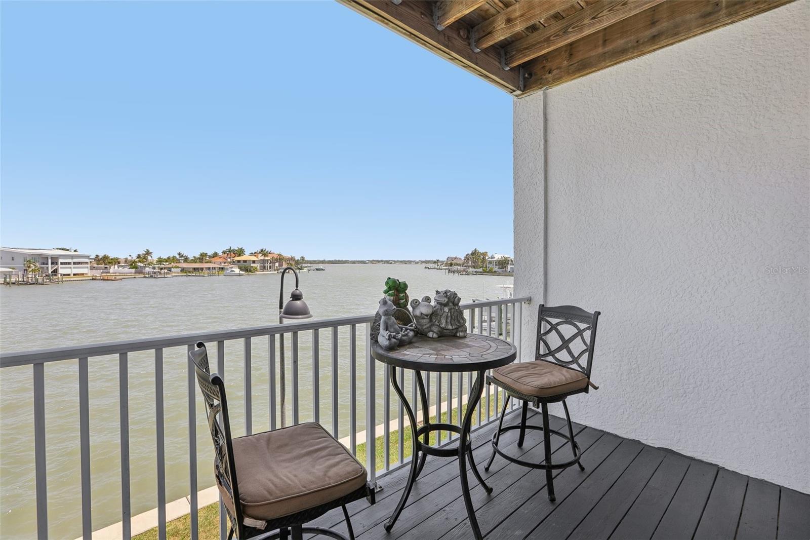 113 YACHT CLUB CIR, NORTH REDINGTON BEACH, FL, 33708