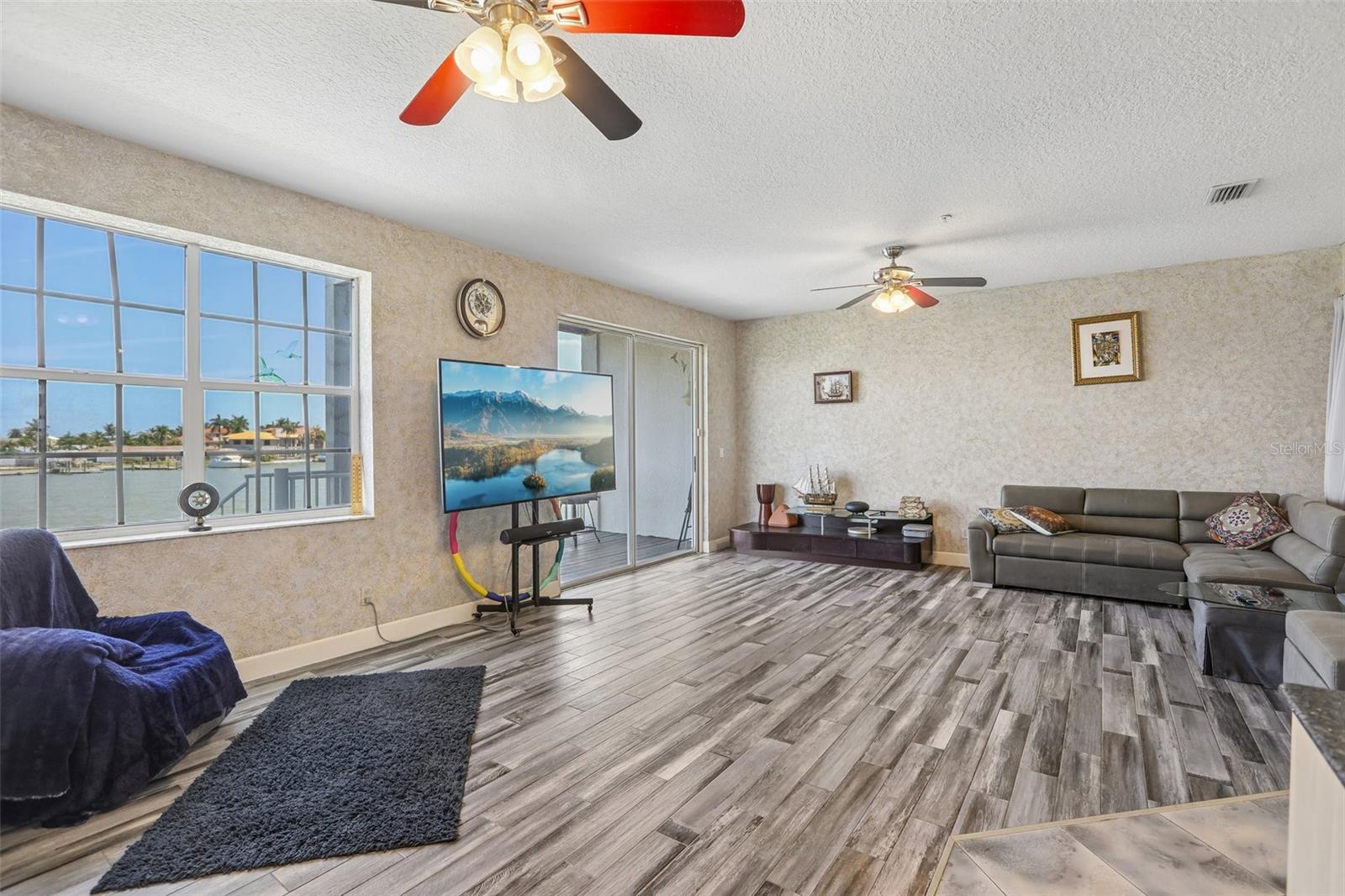 113 YACHT CLUB CIR, NORTH REDINGTON BEACH, FL, 33708