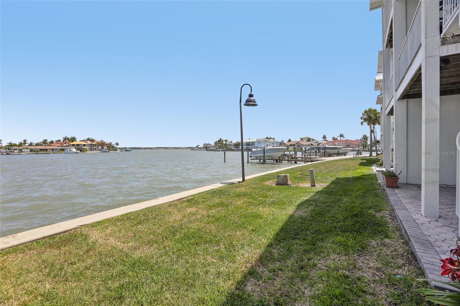 113 YACHT CLUB CIR, NORTH REDINGTON BEACH, FL, 33708