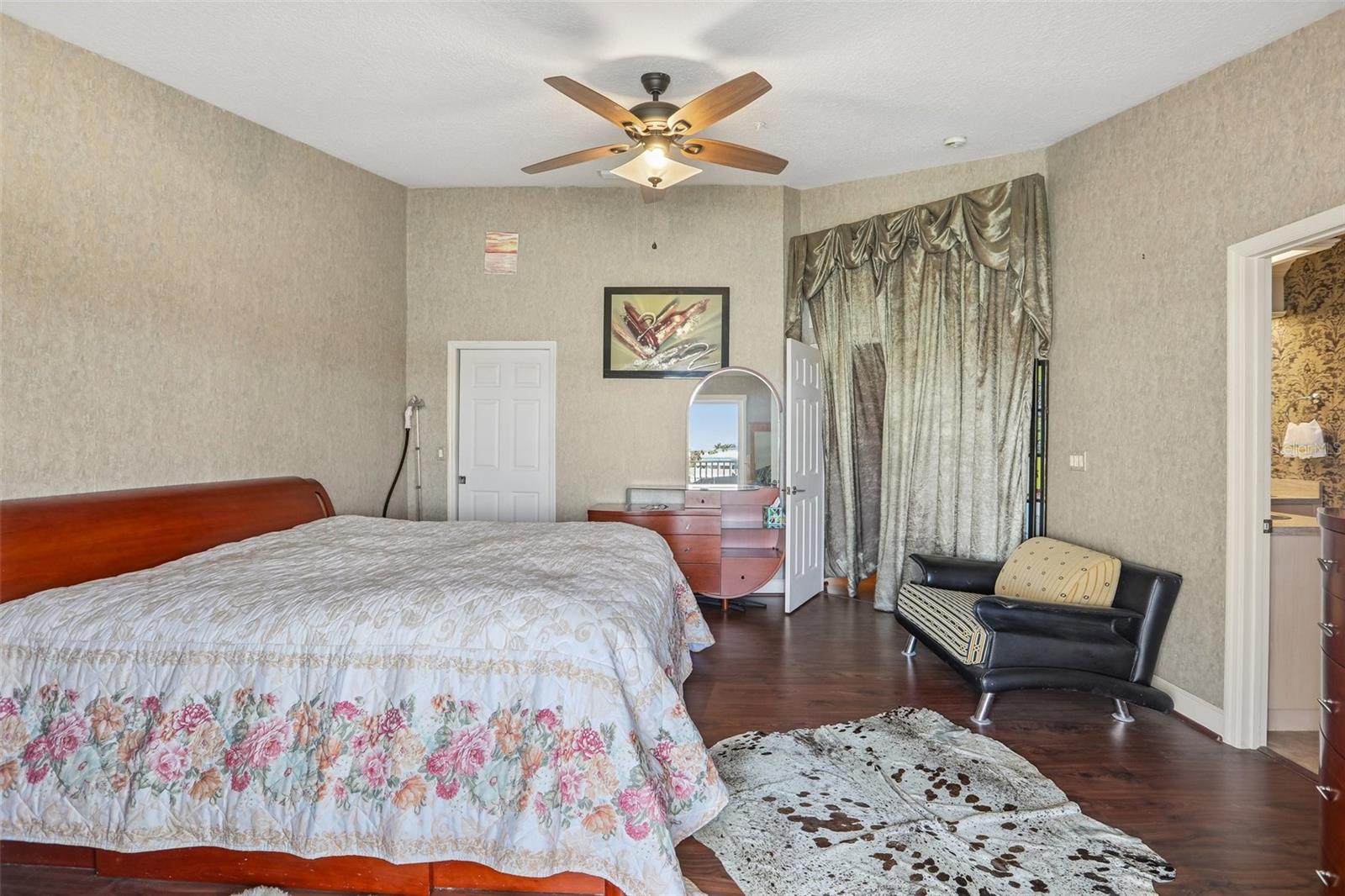 113 YACHT CLUB CIR, NORTH REDINGTON BEACH, FL, 33708