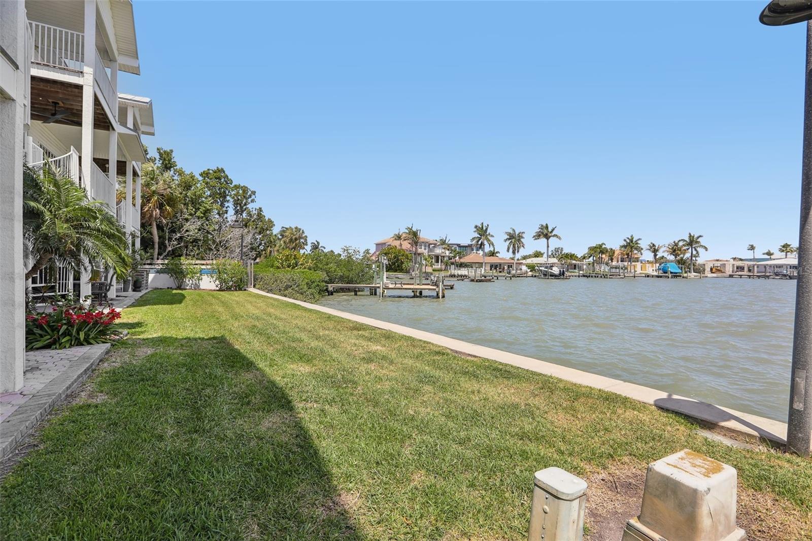 113 YACHT CLUB CIR, NORTH REDINGTON BEACH, FL, 33708