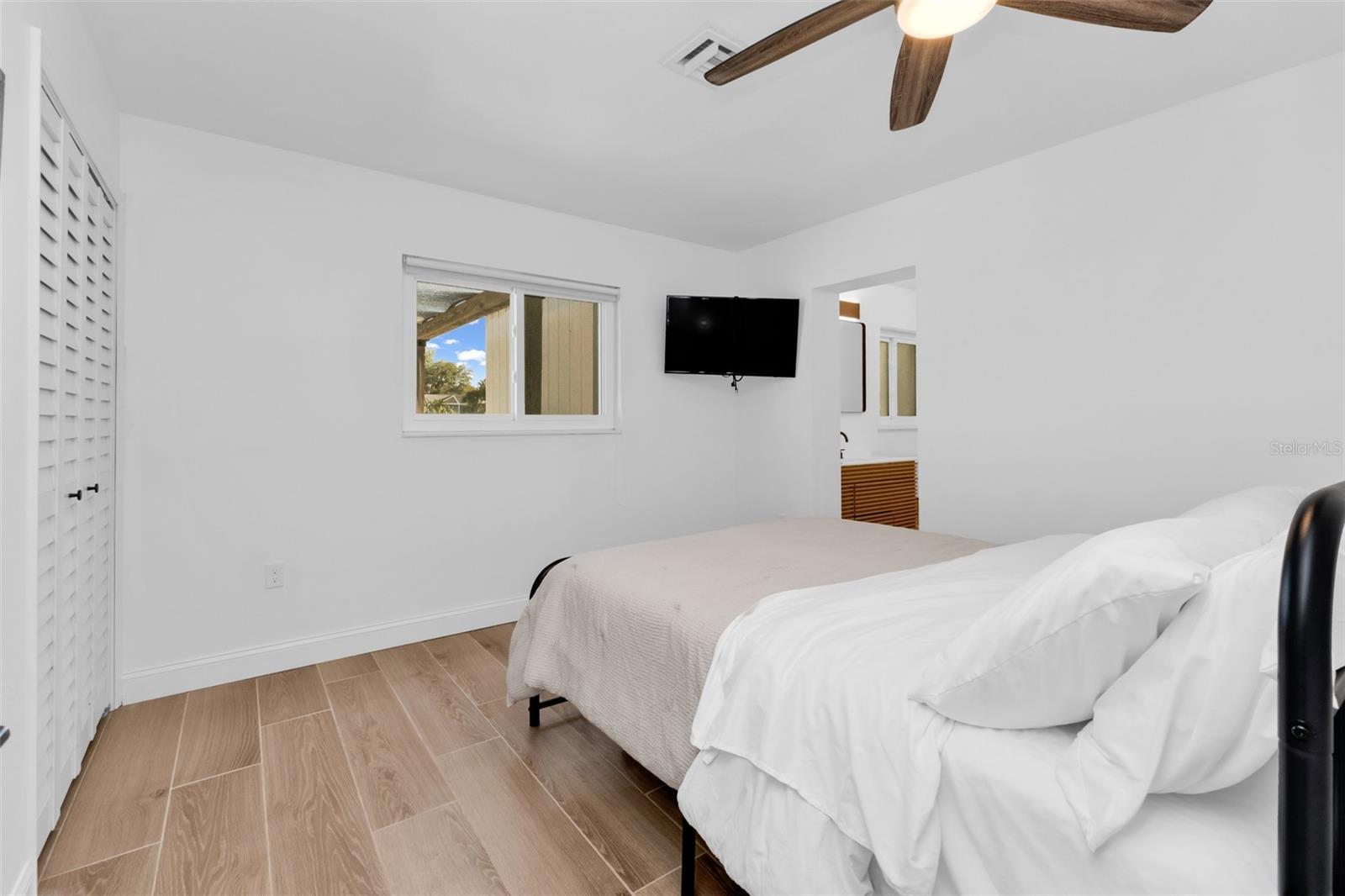 1495 S MARYKNOLL RD, ENGLEWOOD, FL, 34223