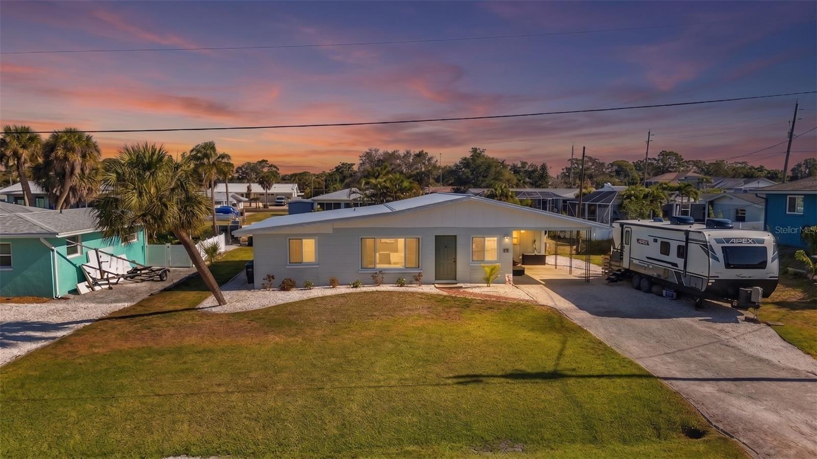 1495 S MARYKNOLL RD, ENGLEWOOD, FL, 34223