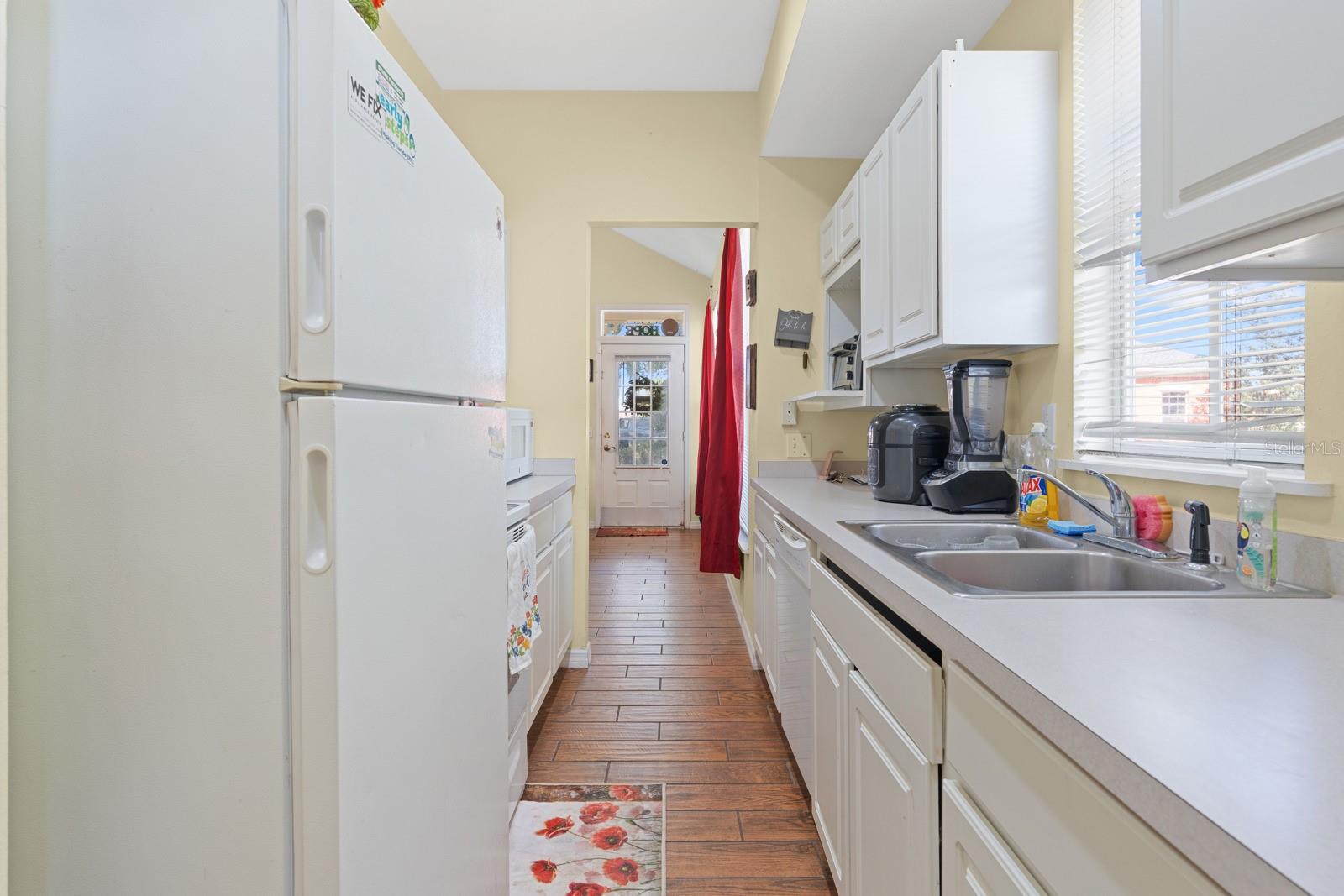 6230 ABBOTT STATION DR, ZEPHYRHILLS, FL, 33542