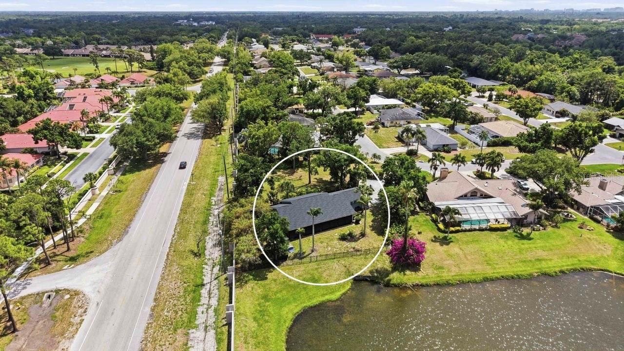 8021 TIMBER LAKE LN, SARASOTA, FL, 34243