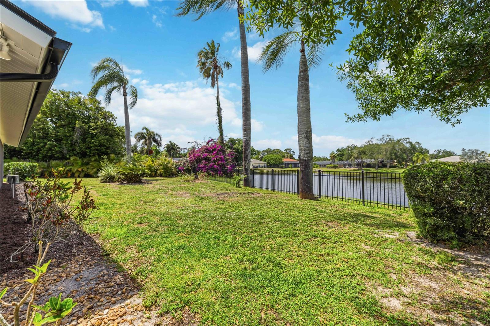 8021 TIMBER LAKE LN, SARASOTA, FL, 34243