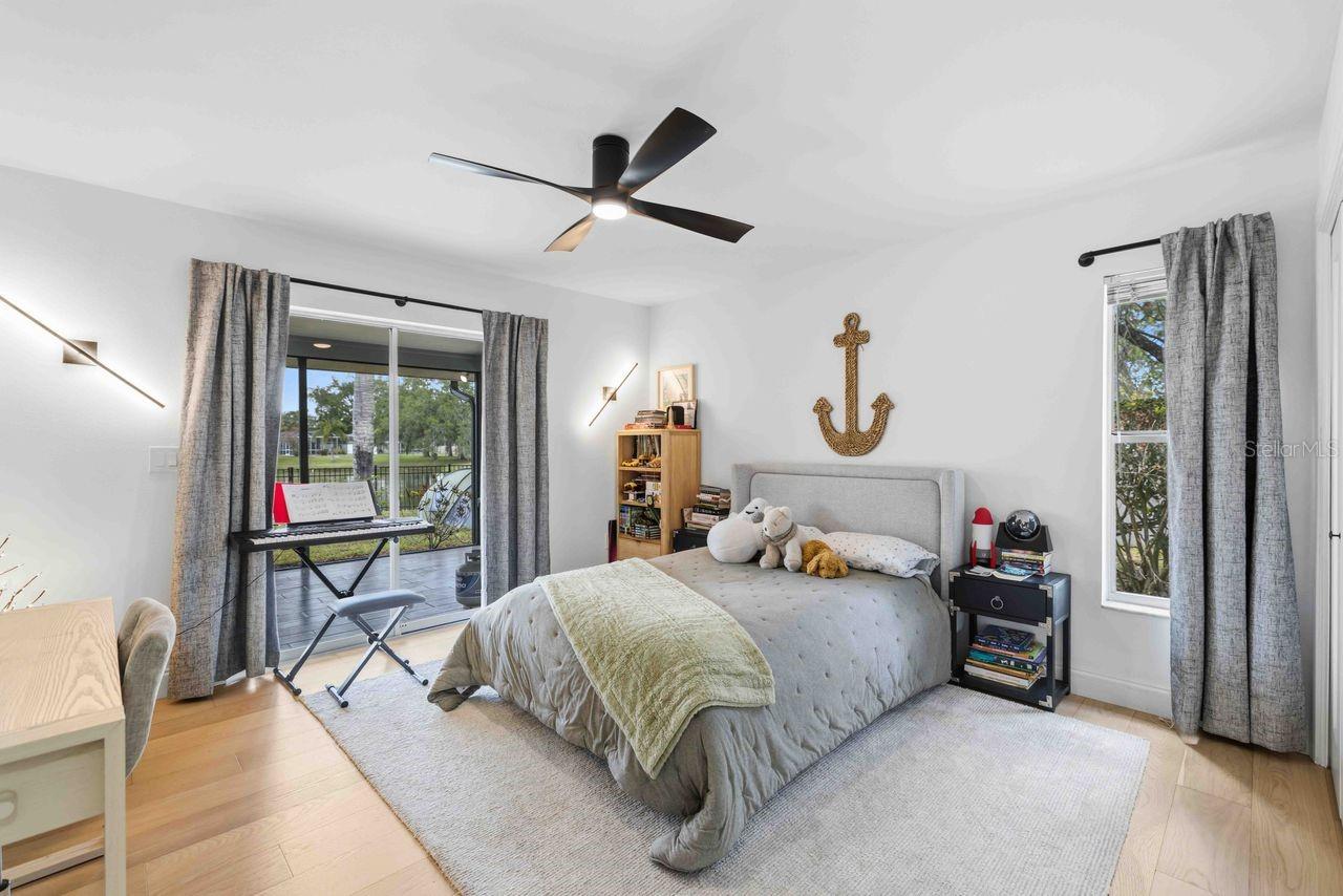 8021 TIMBER LAKE LN, SARASOTA, FL, 34243