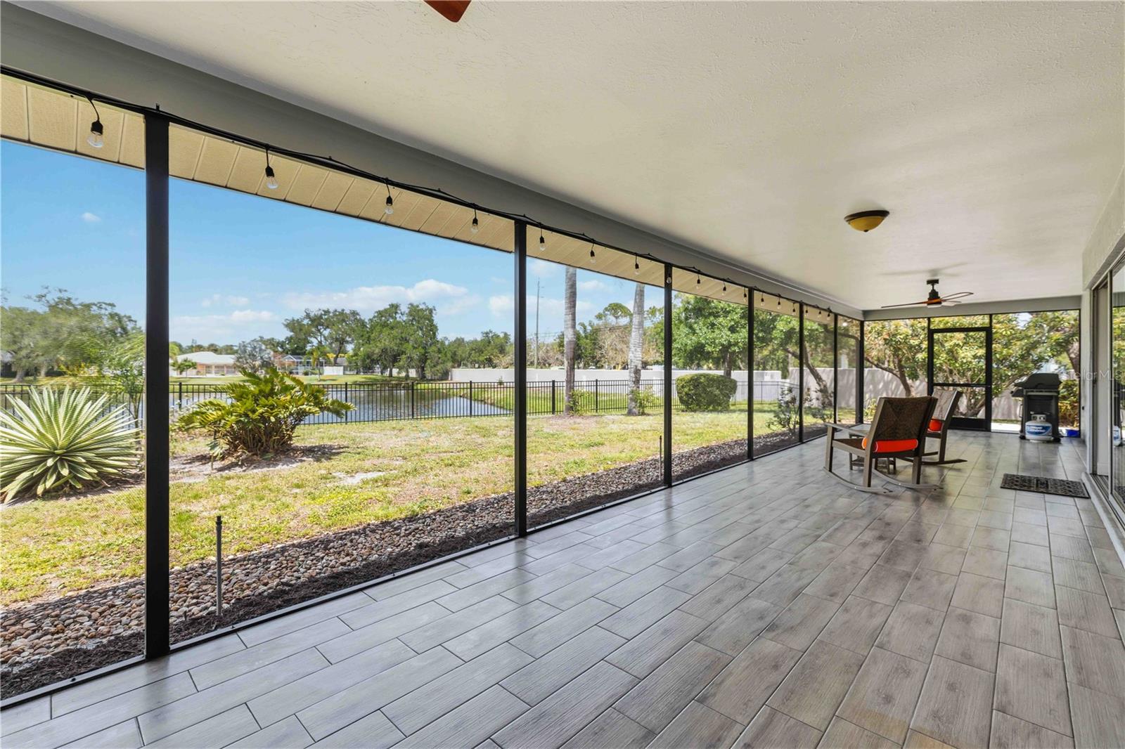 8021 TIMBER LAKE LN, SARASOTA, FL, 34243