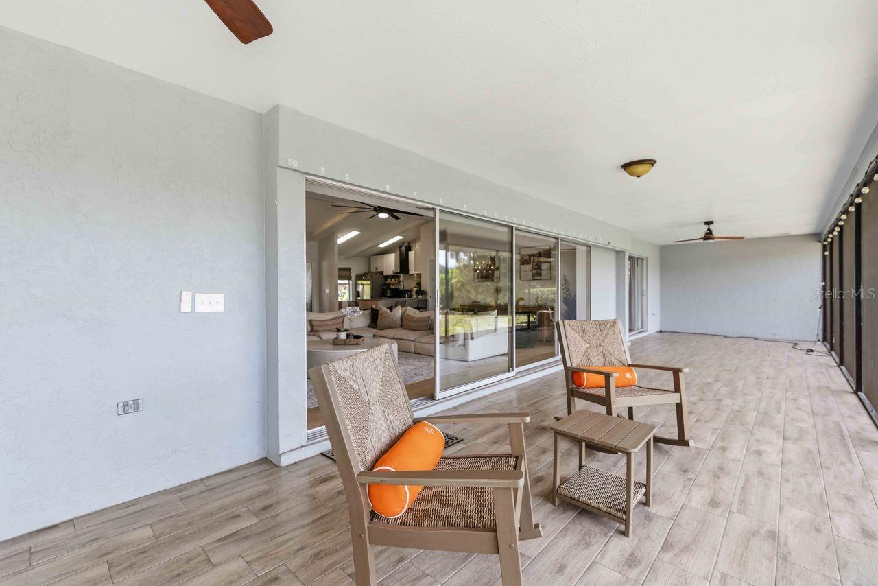 8021 TIMBER LAKE LN, SARASOTA, FL, 34243