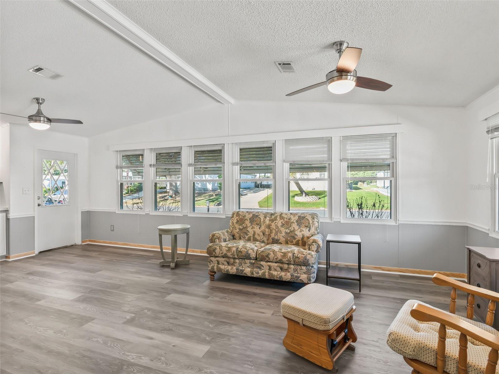 1514 HILLCREST DR, LADY LAKE, FL, 32159