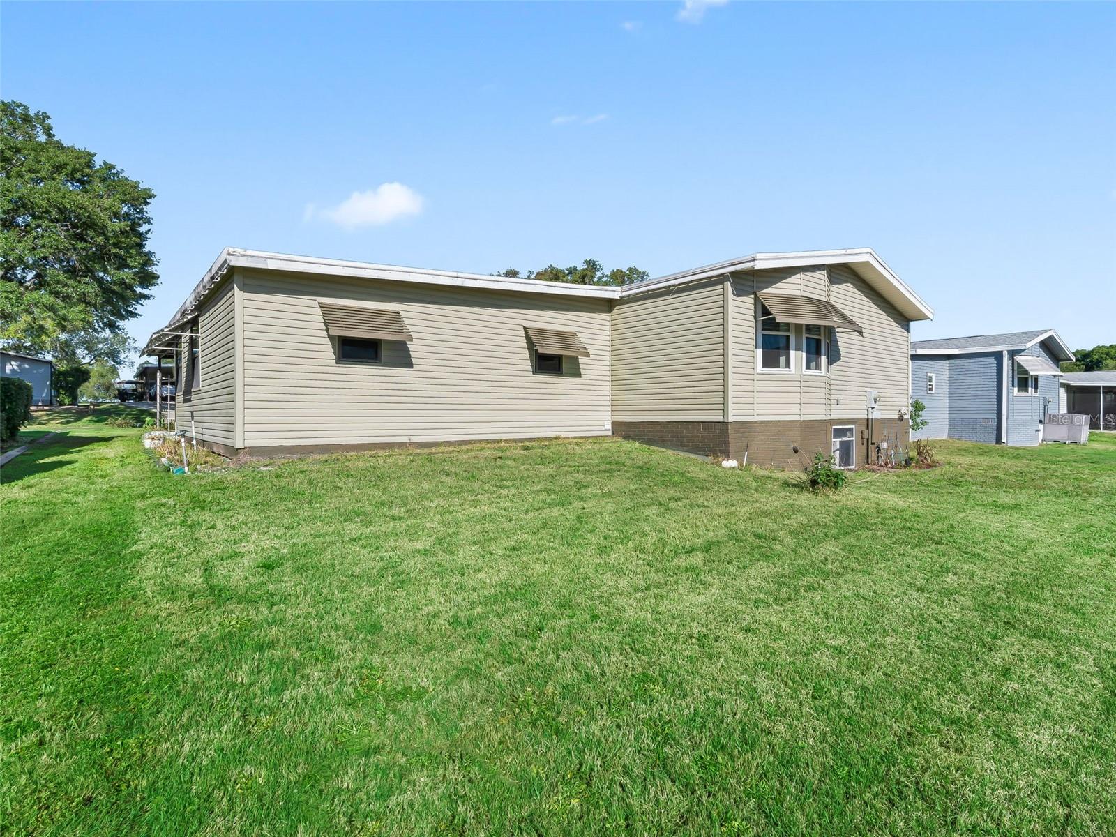 1514 HILLCREST DR, LADY LAKE, FL, 32159