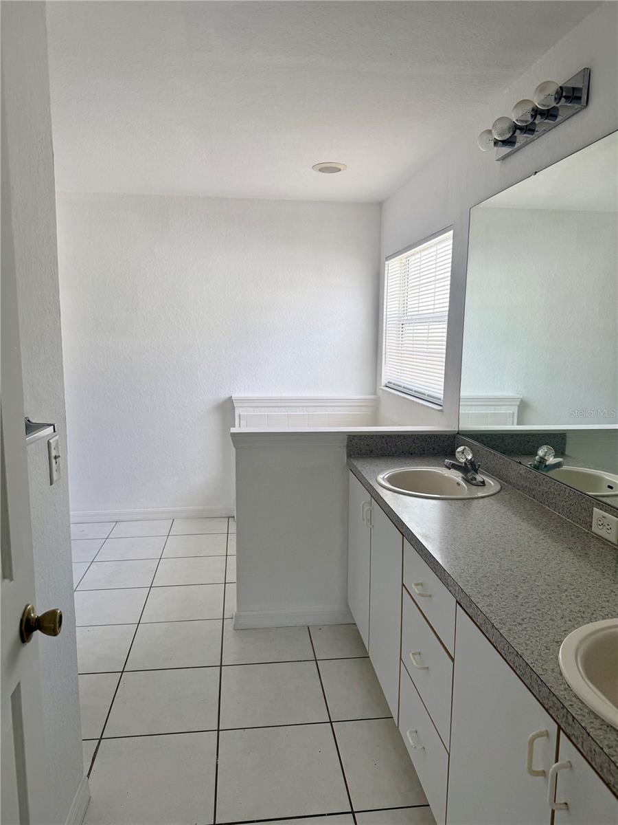 8047 SUGAR PINE BLVD, LAKELAND, FL, 33810