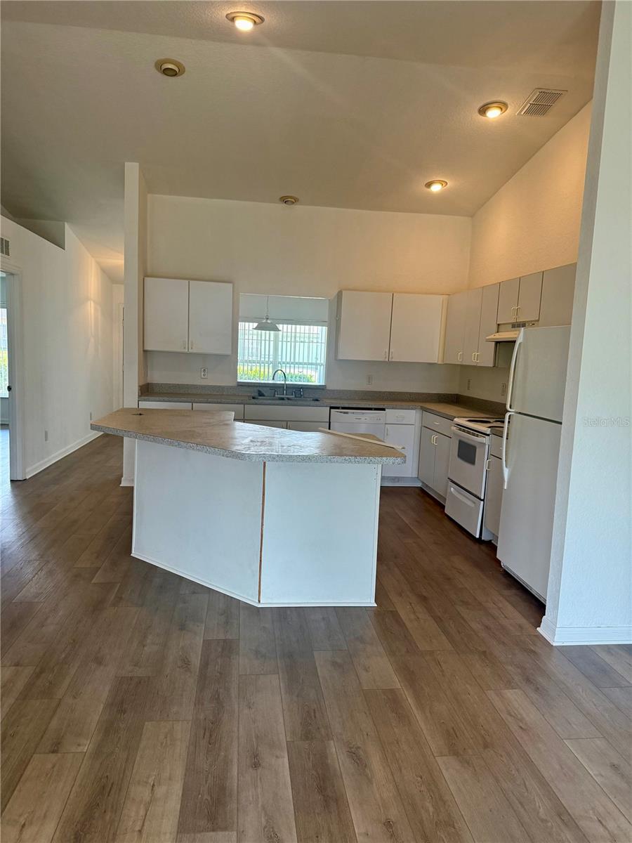 8047 SUGAR PINE BLVD, LAKELAND, FL, 33810