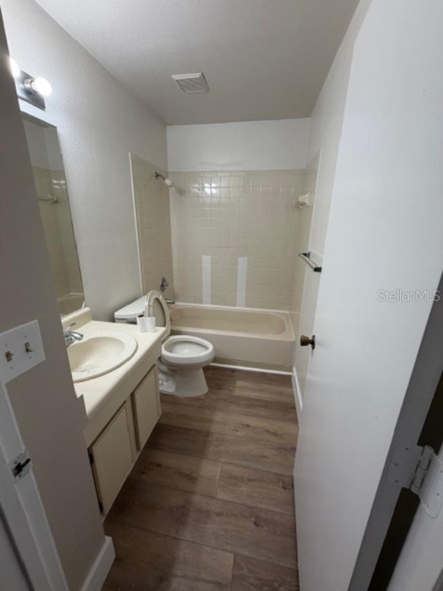 7202 E BANK DR #201, TAMPA, FL, 33617