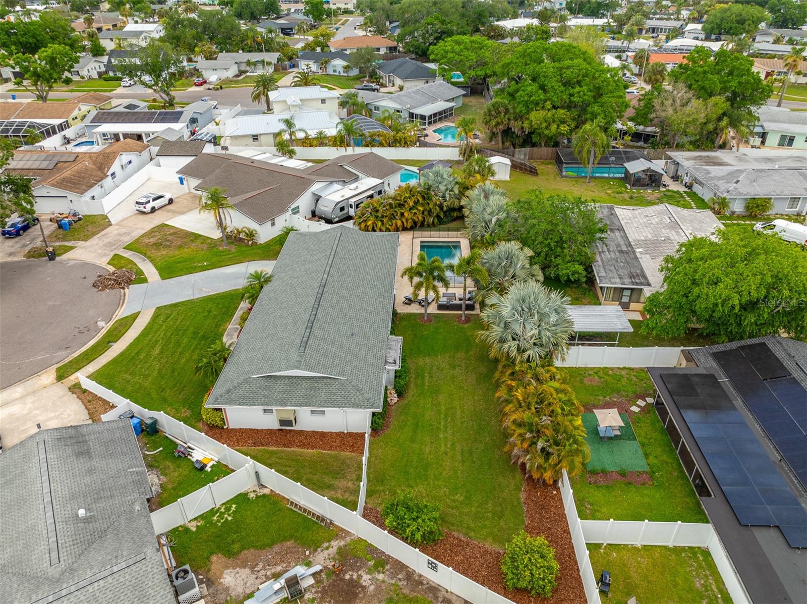 8401 GRANITE PL, TAMPA, FL, 33615