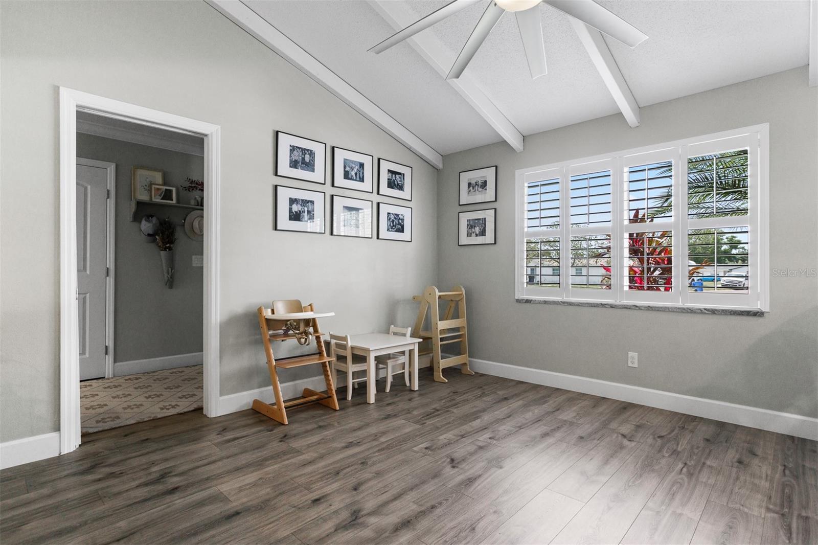 8401 GRANITE PL, TAMPA, FL, 33615