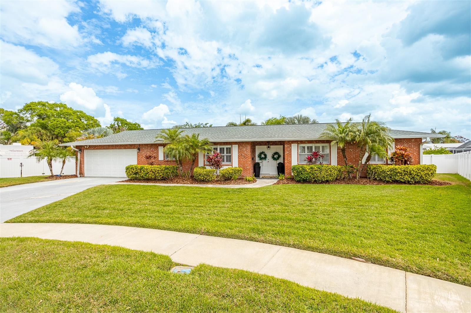 8401 GRANITE PL, TAMPA, FL, 33615