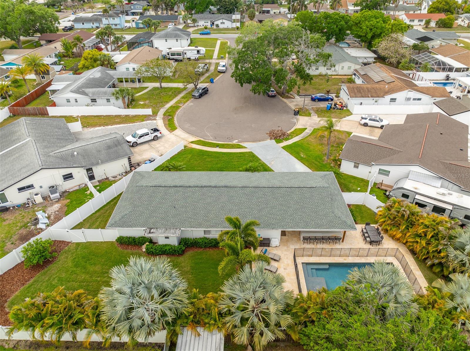 8401 GRANITE PL, TAMPA, FL, 33615