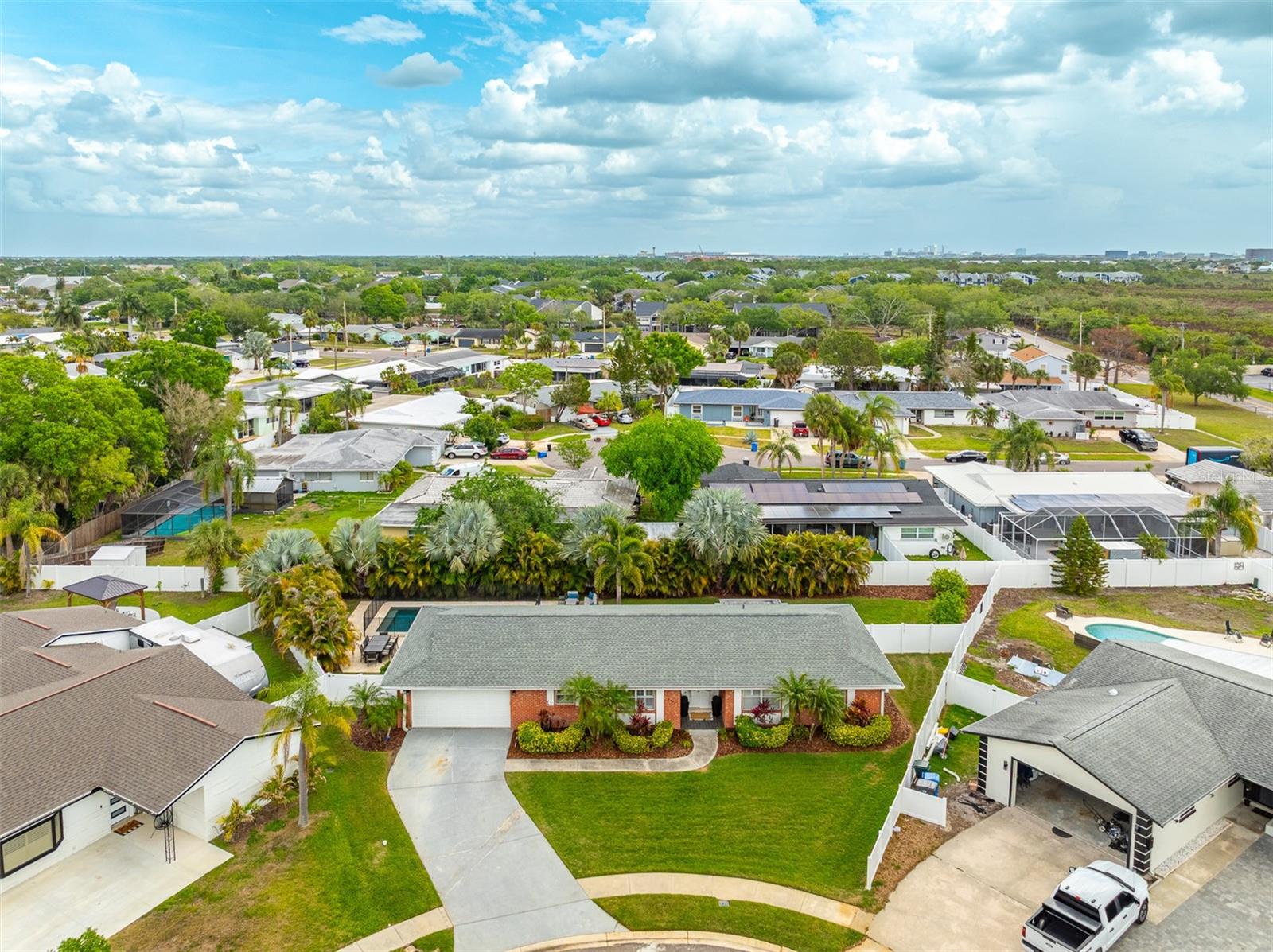 8401 GRANITE PL, TAMPA, FL, 33615