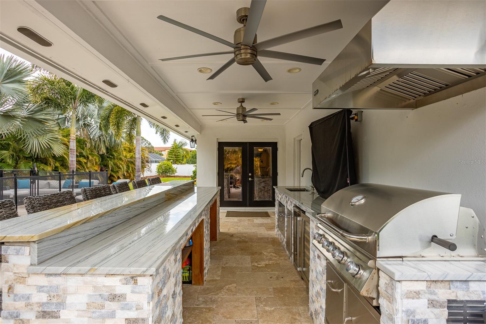 8401 GRANITE PL, TAMPA, FL, 33615