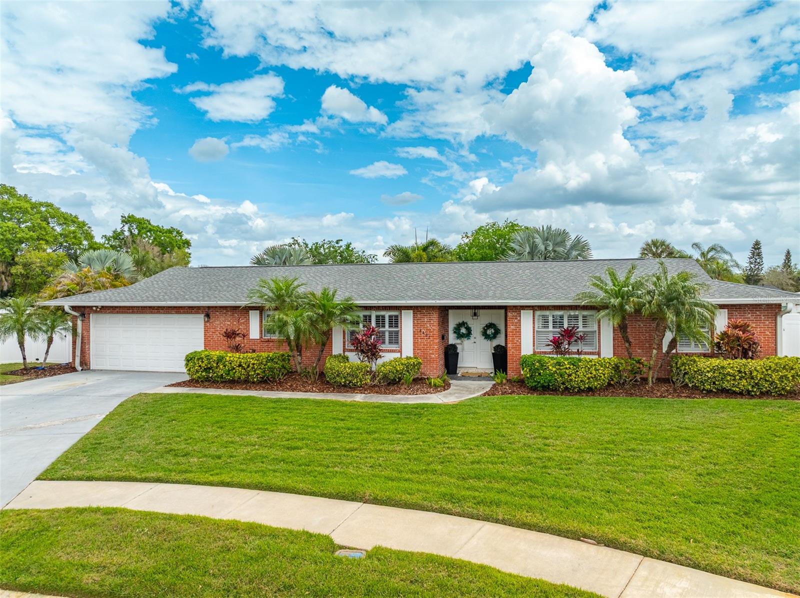 8401 GRANITE PL, TAMPA, FL, 33615