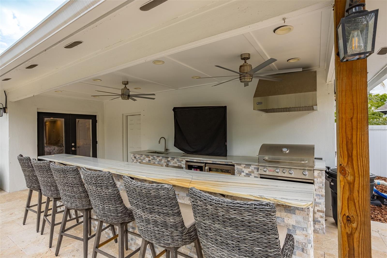 8401 GRANITE PL, TAMPA, FL, 33615