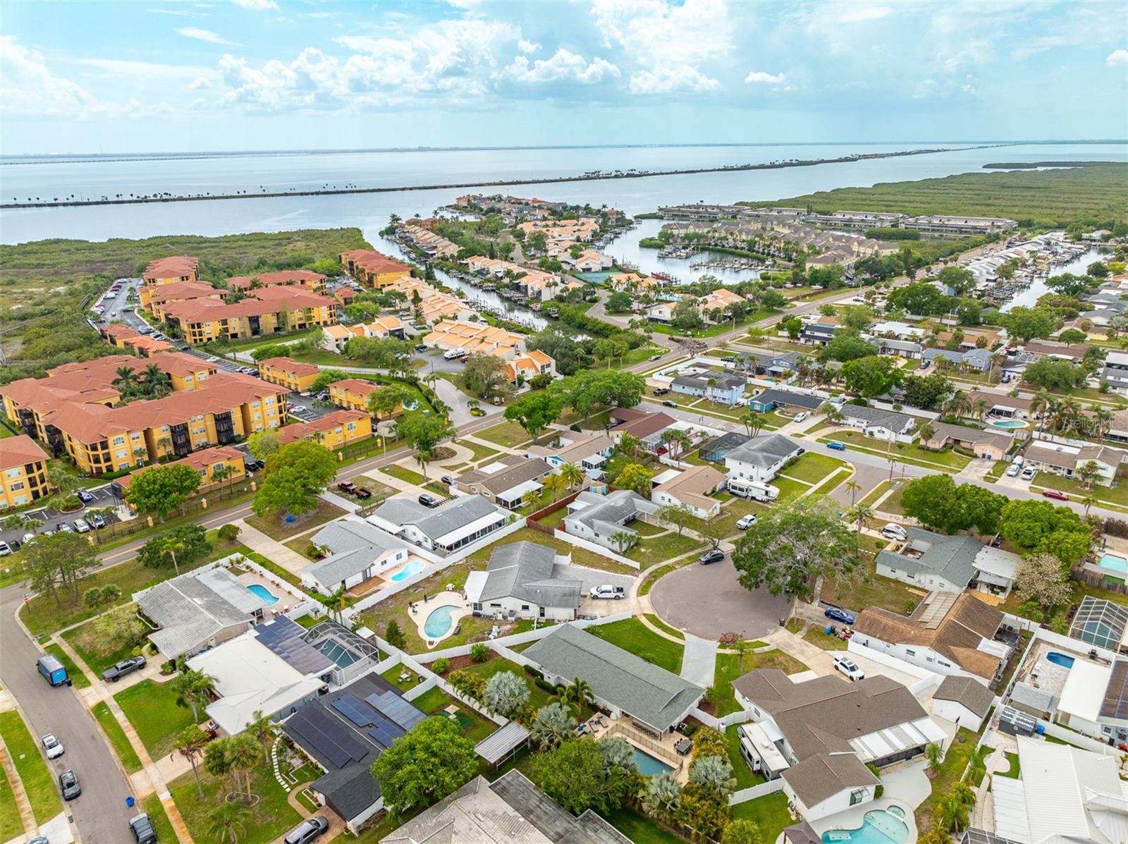 8401 GRANITE PL, TAMPA, FL, 33615